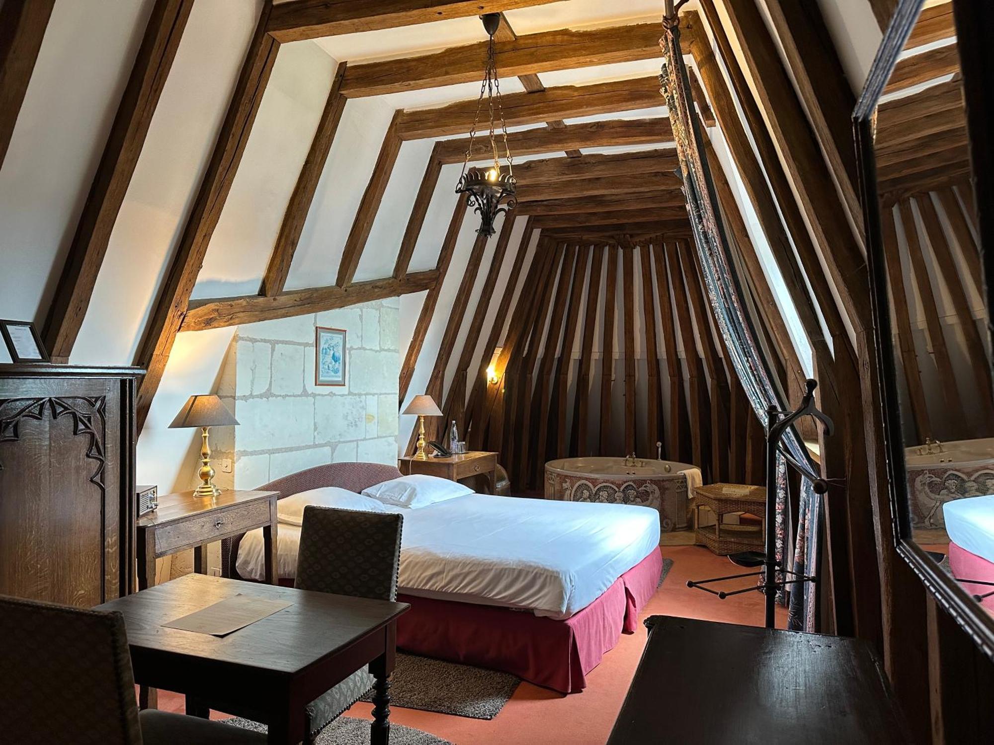 Chateau De Chissay, Hotel De Charme Pres De Chenonceau Et Le Zoo De Beauval Kültér fotó